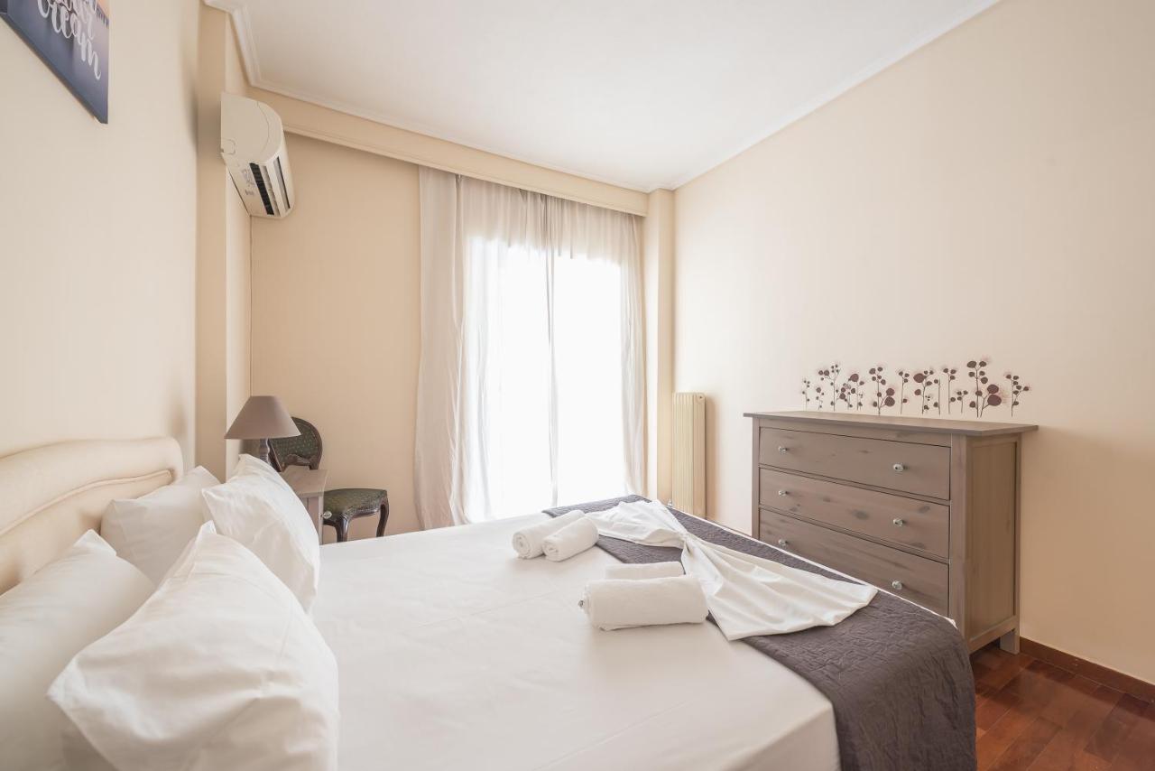 Lovely & Spacious 2-Bedroom Rental Unit In Glifada Athens Exterior photo